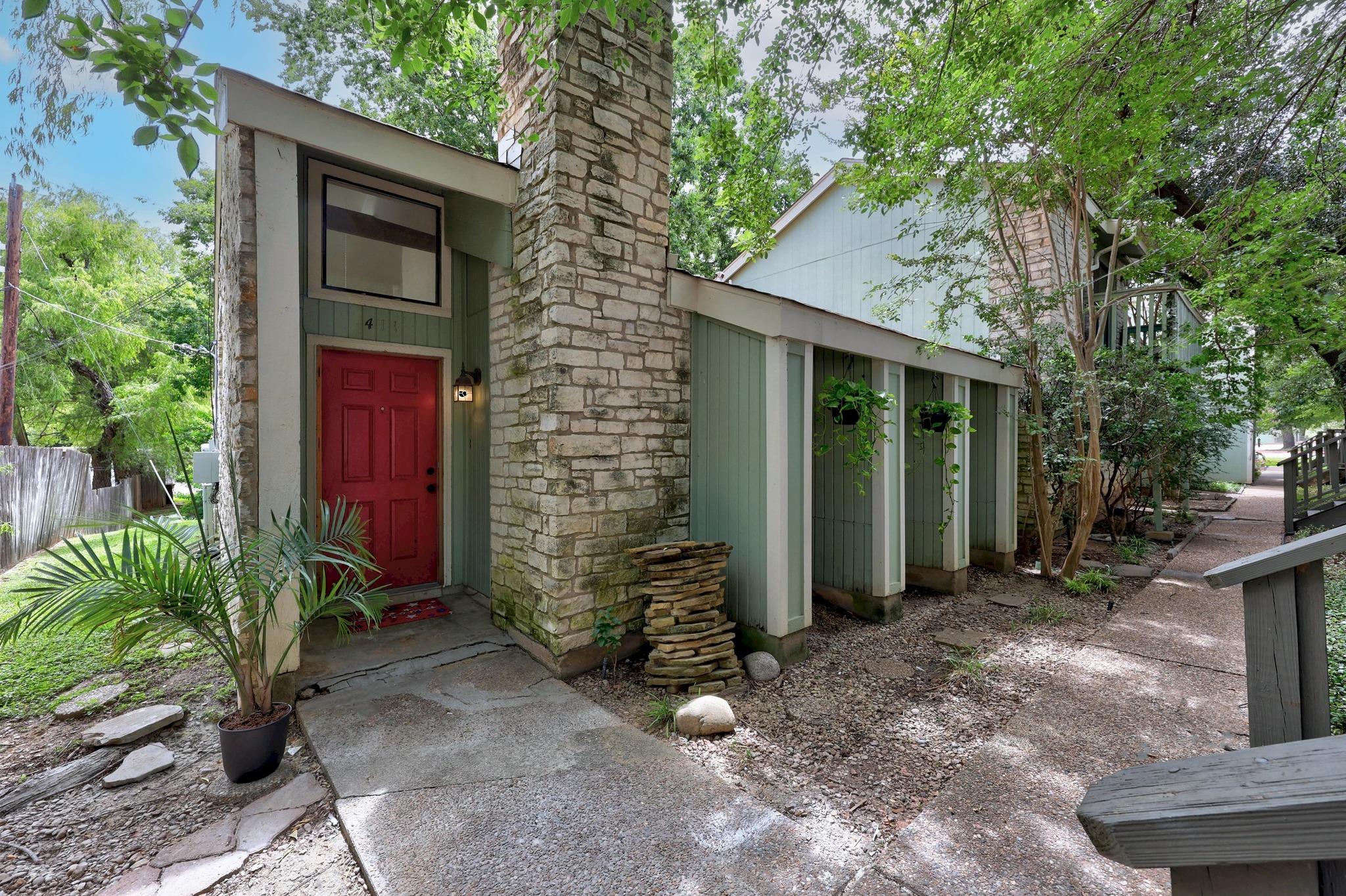 500 Hesters Crossing RD 411