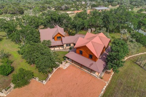 700 Ledgerock RD Wimberley TX 78676