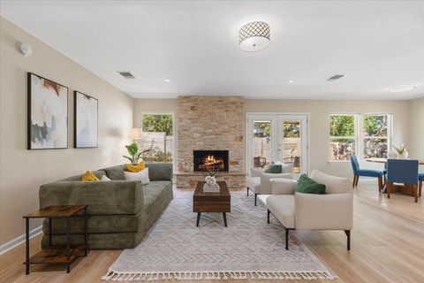 Photo of 7805 Manassas DR, Austin, TX 78745 (MLS # 7885971)