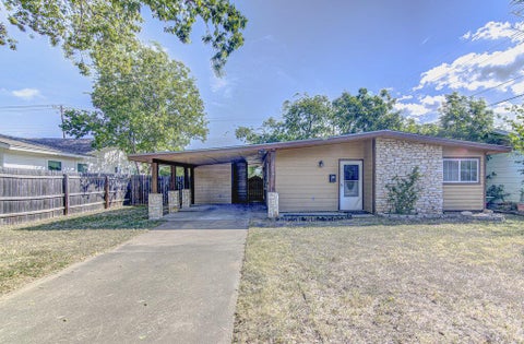 Photo of 1410 Kamar DR, Austin, TX 78757 (MLS # 5366151)