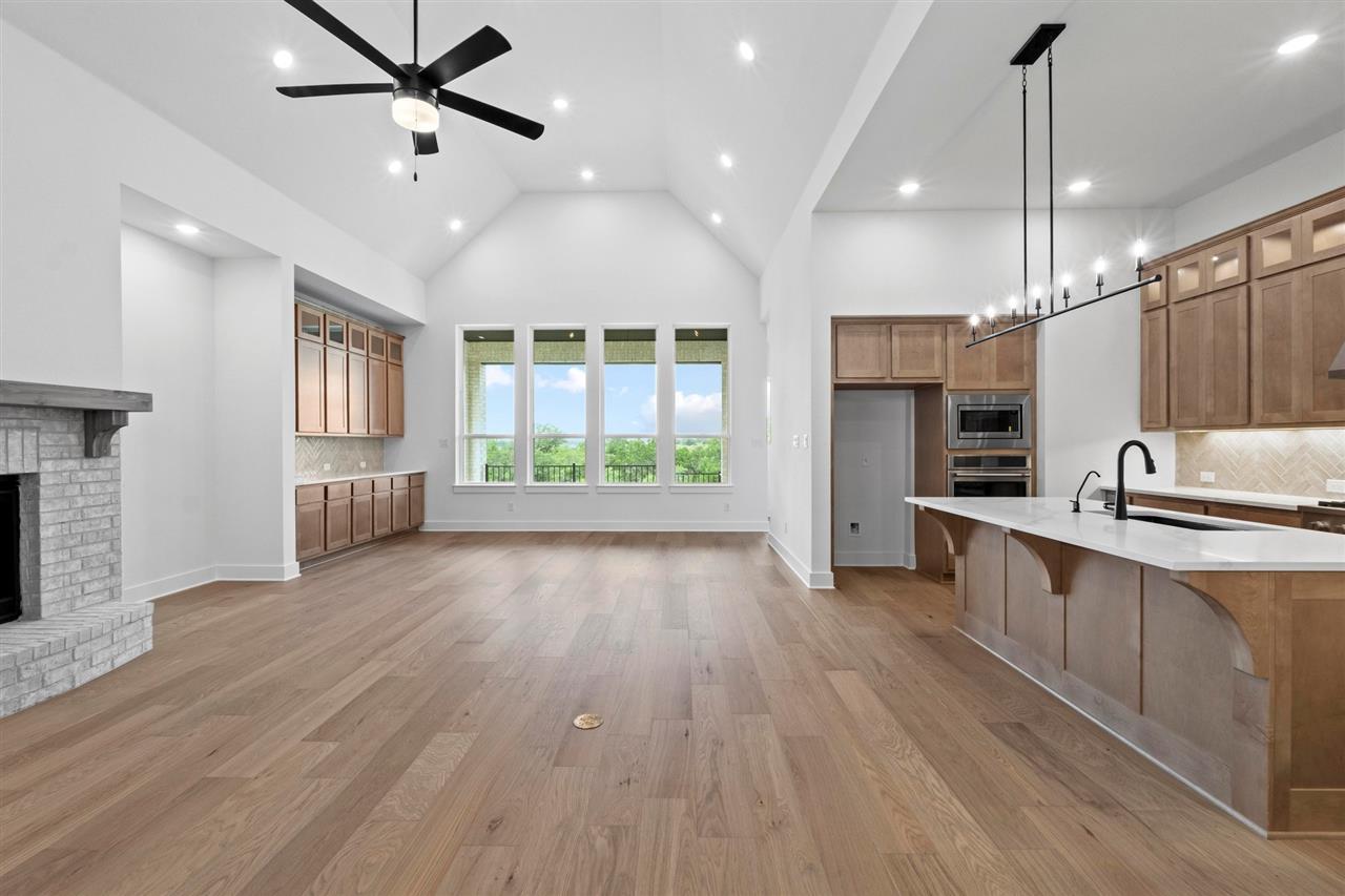 1228 Wolf Canyon RD