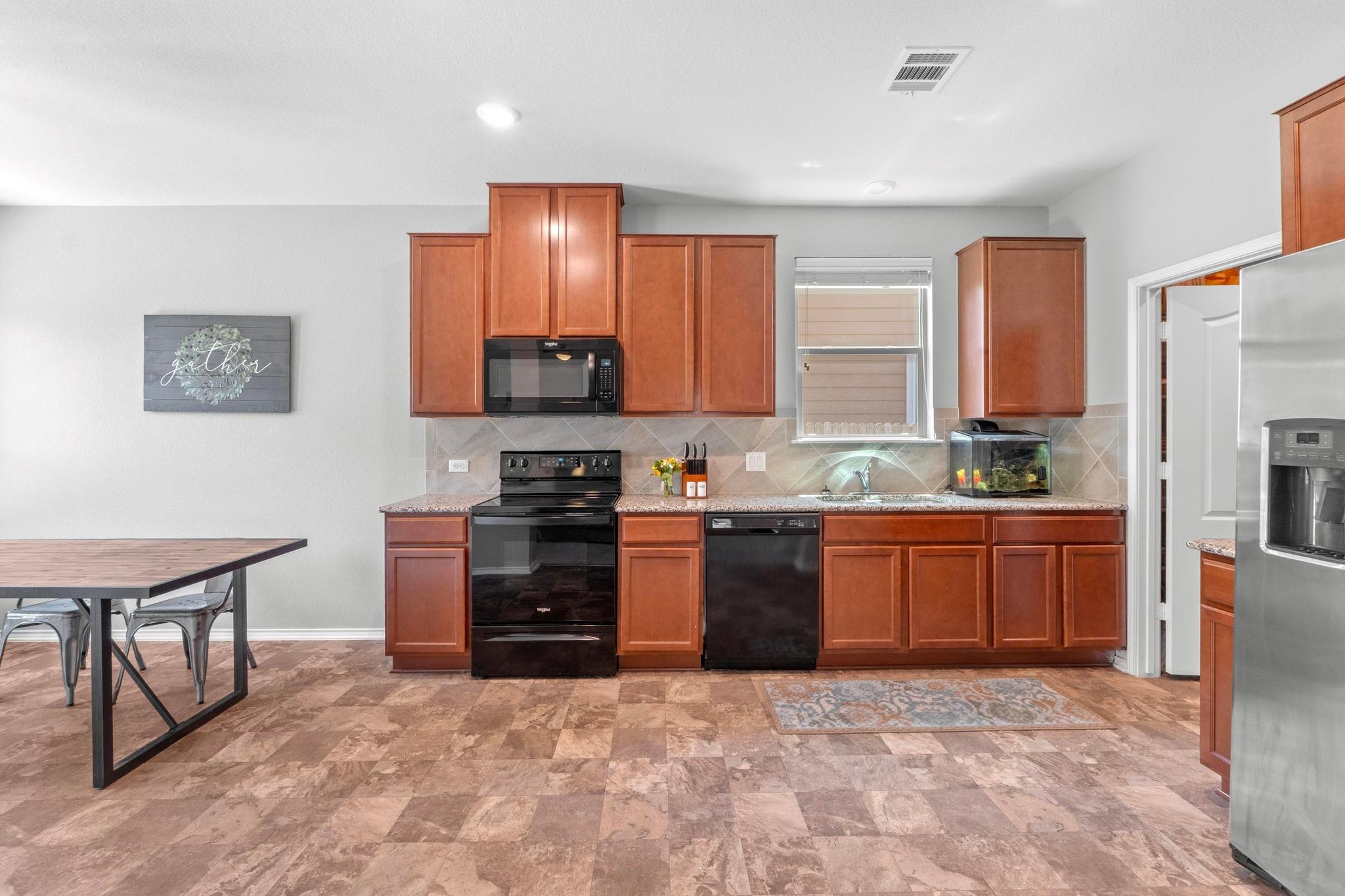 806 Sawbuck DR