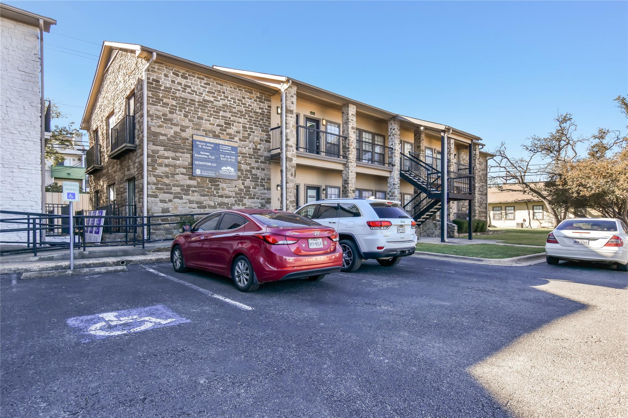 13740 N Highway 183 DR J5