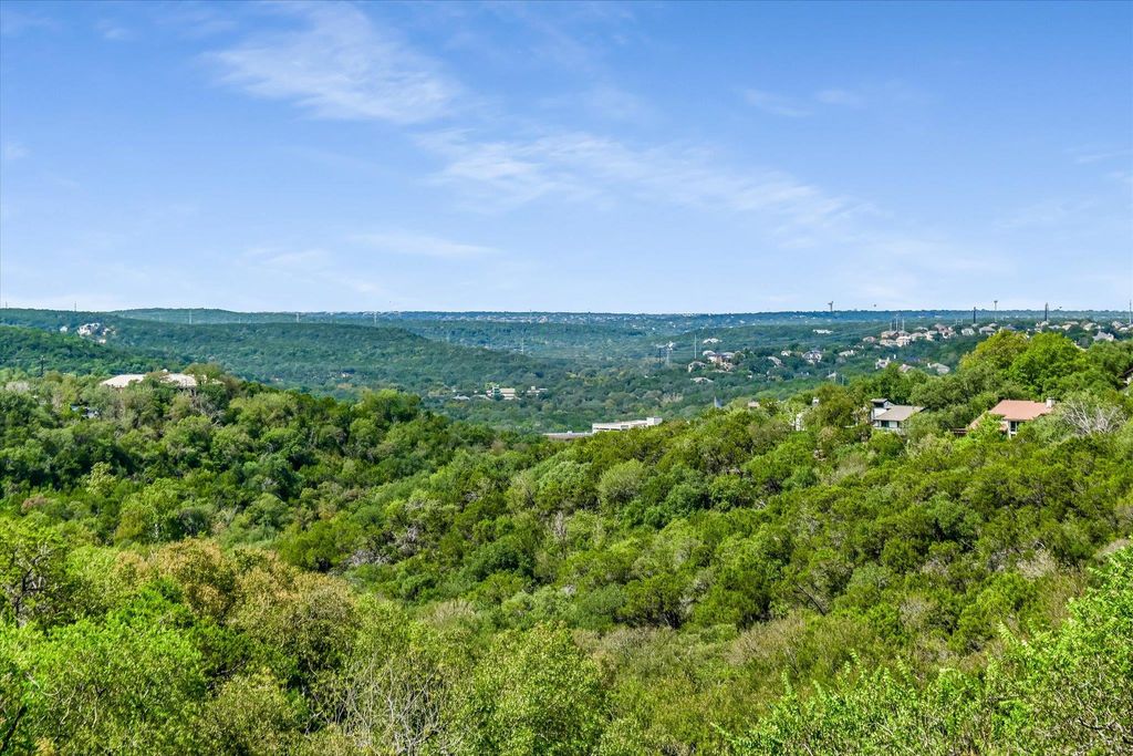 Photo for 8200 Neely DR #229, Austin, TX 78759 (MLS # 7824915)