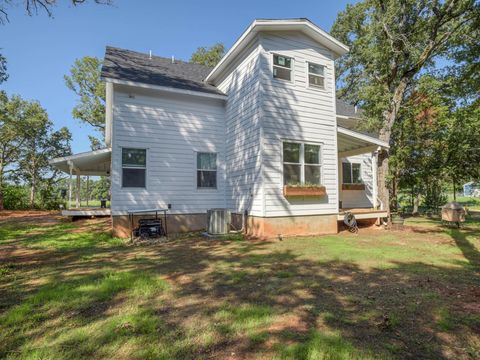 A home in McDade