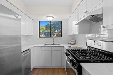 Tiny photo for 6601 Sunstrip DR, Austin, TX 78745 (MLS # 9869898)