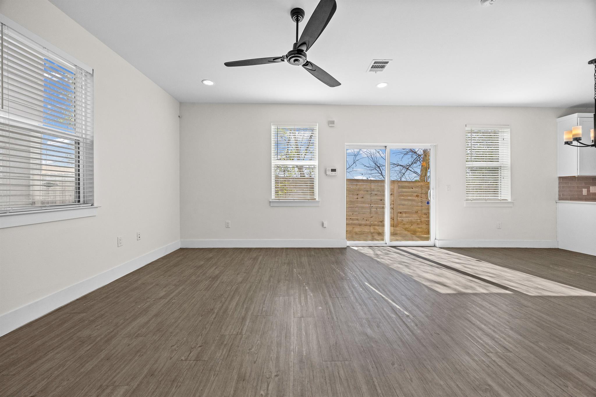 7312 E Ben White BLVD 10