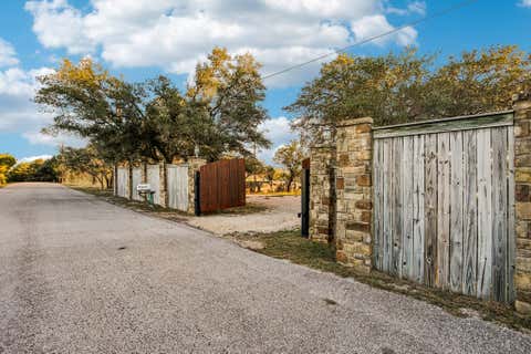 Tiny photo for 24333 Pedernales Cliff TRL, Spicewood, TX 78669 (MLS # 7392918)