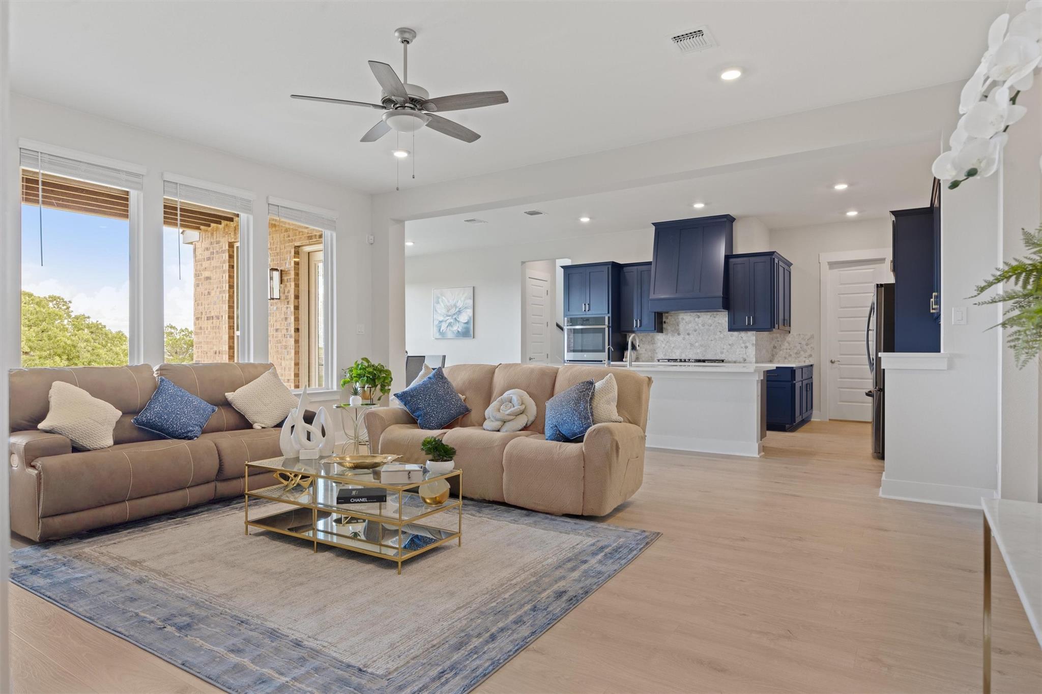 2233 Bellisa Vista DR