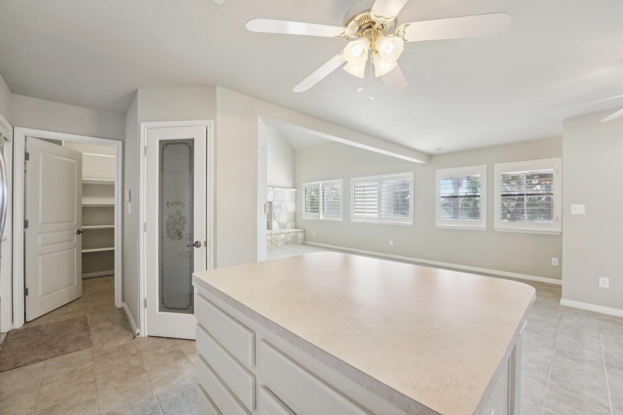 7605 Sleepy Hollow LN