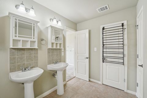 Tiny photo for 7605 Sleepy Hollow LN, Lago Vista, TX 78645 (MLS # 5458079)