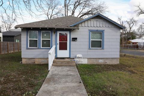 Photo of 1121 Henninger ST, Austin, TX 78702 (MLS # 3053793)