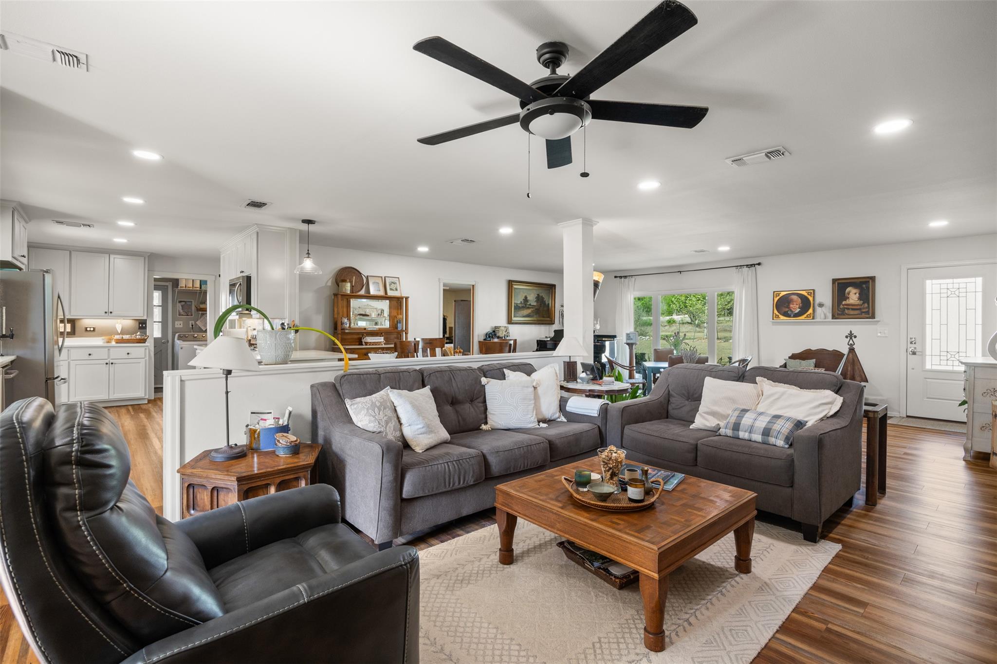1120 Palomino LN