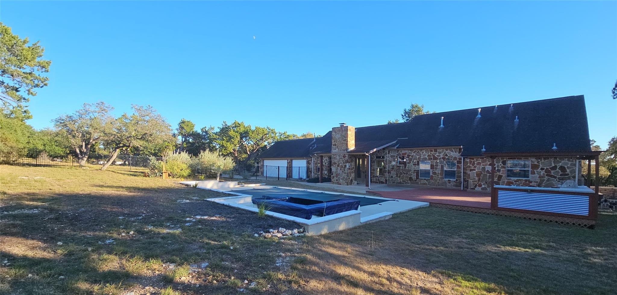 2516 La Ventana PKWY