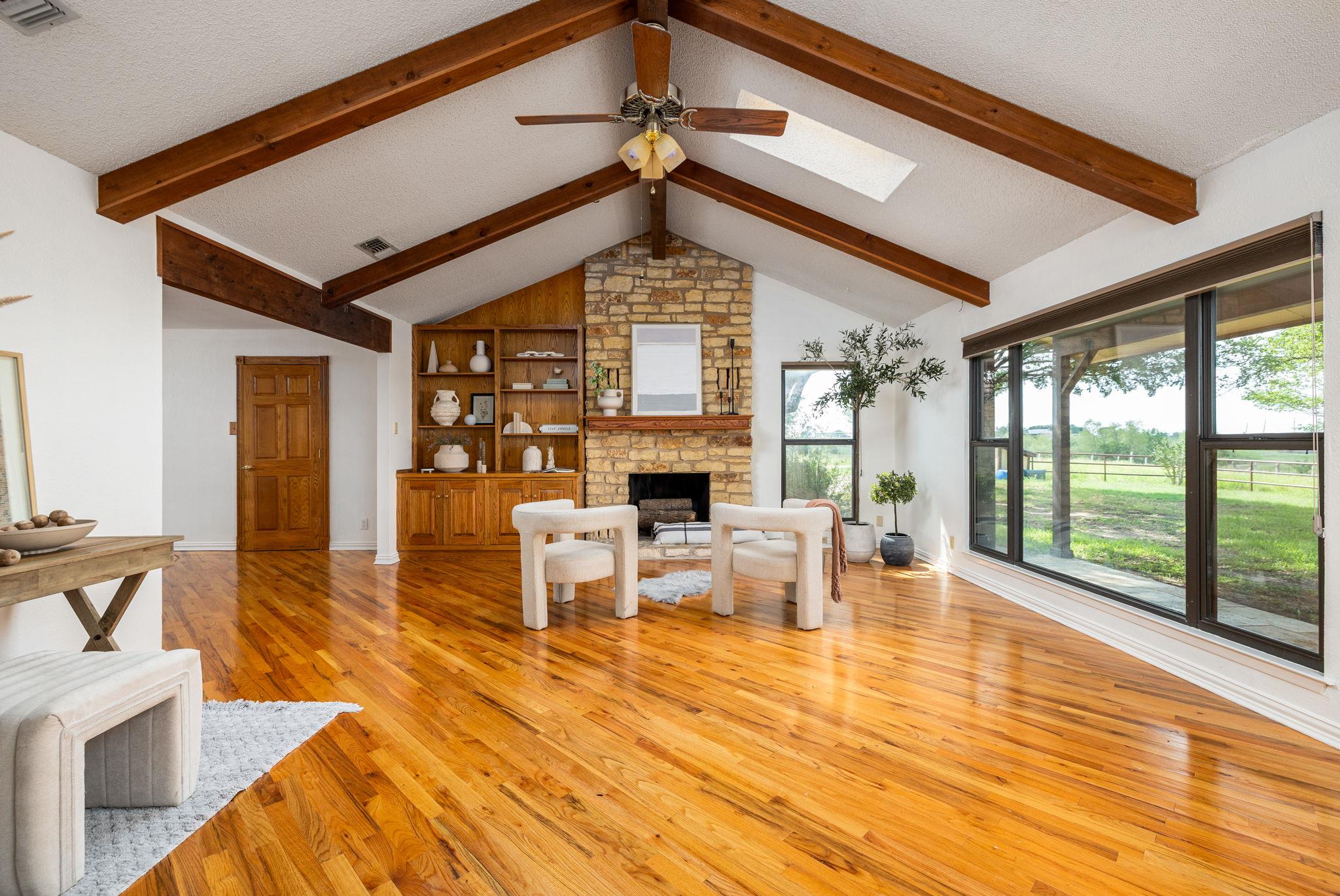 800 County Road 458 RD