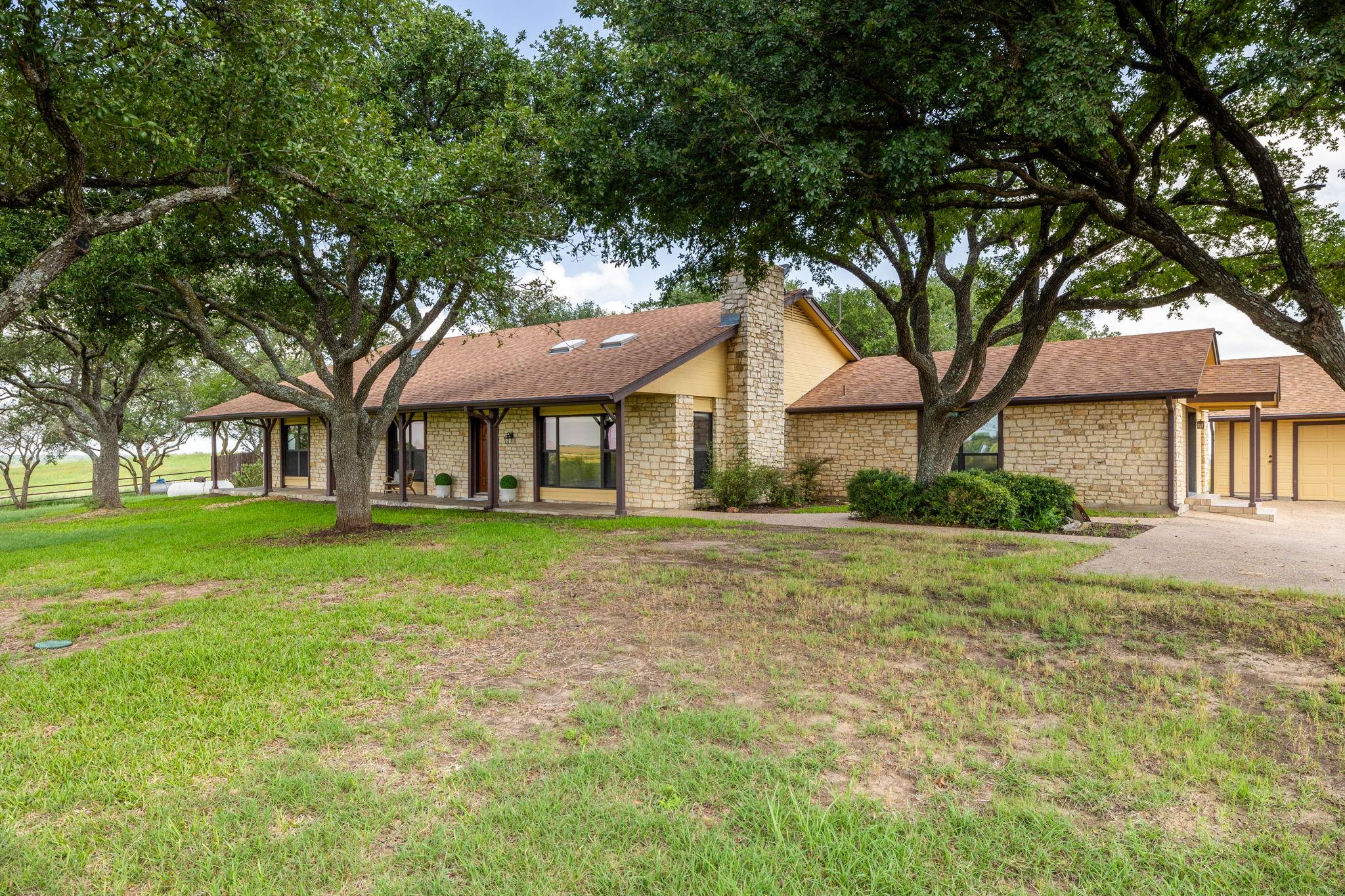 800 County Road 458 RD
