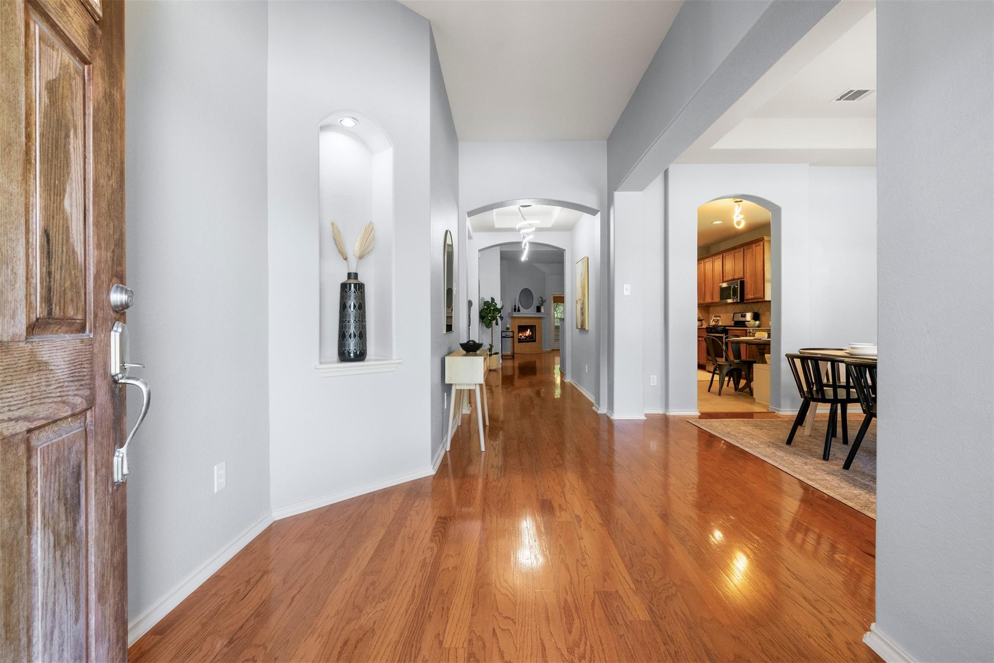 2701 Rosemount CV