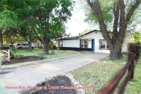 327 W Mulberry ST Fredericksburg TX 78624