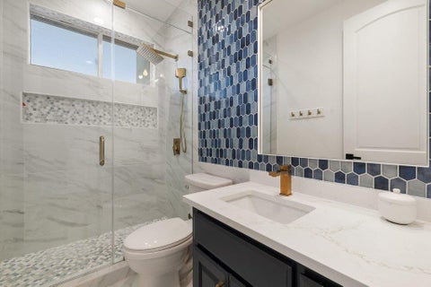 Tiny photo for 34 AUTUMN OAKS DR, The Hills, TX 78738 (MLS # 1875148)