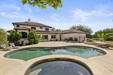 Tiny photo for 34 AUTUMN OAKS DR, The Hills, TX 78738 (MLS # 1875148)
