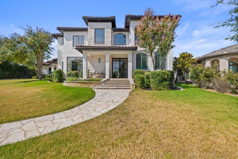 Photo of 34 AUTUMN OAKS DR, The Hills, TX 78738 (MLS # 1875148)