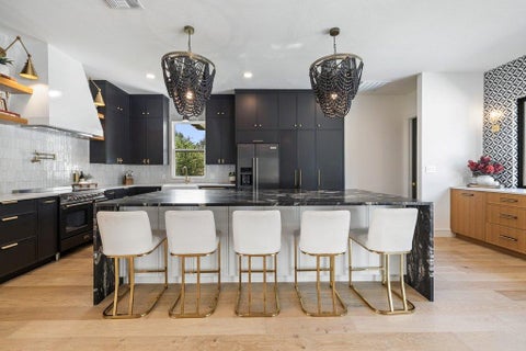 Tiny photo for 34 AUTUMN OAKS DR, The Hills, TX 78738 (MLS # 1875148)