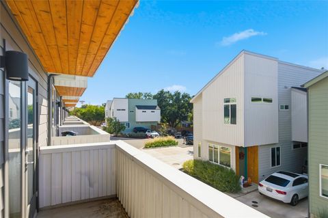 Photo of 814 N Bluff DR #87, Austin, TX 78745 (MLS # 9718322) Photo of 814 N Bluff DR #87, Austin, TX 78745 (MLS # 9718322)