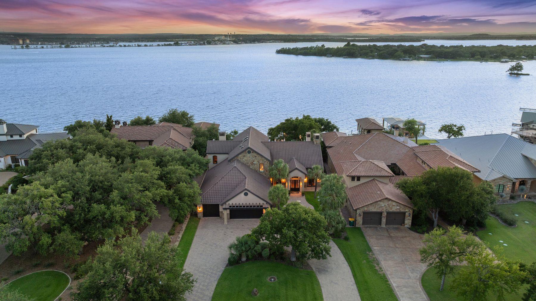 131 Wilderness DR E