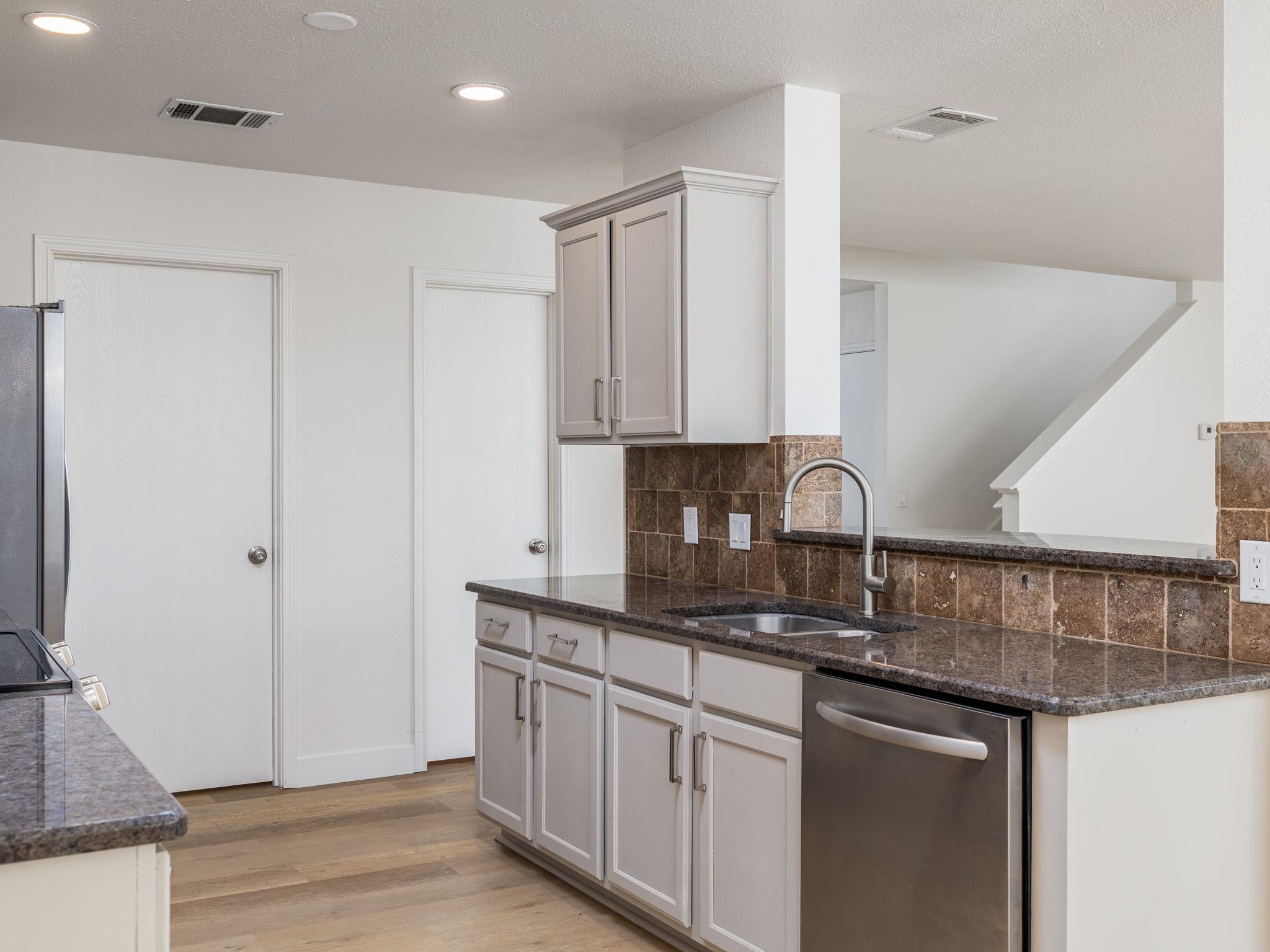 Georgetown, Texas 78626, United States, 4 Bedrooms Bedrooms, ,3 BathroomsBathrooms,Residential,Active,197376