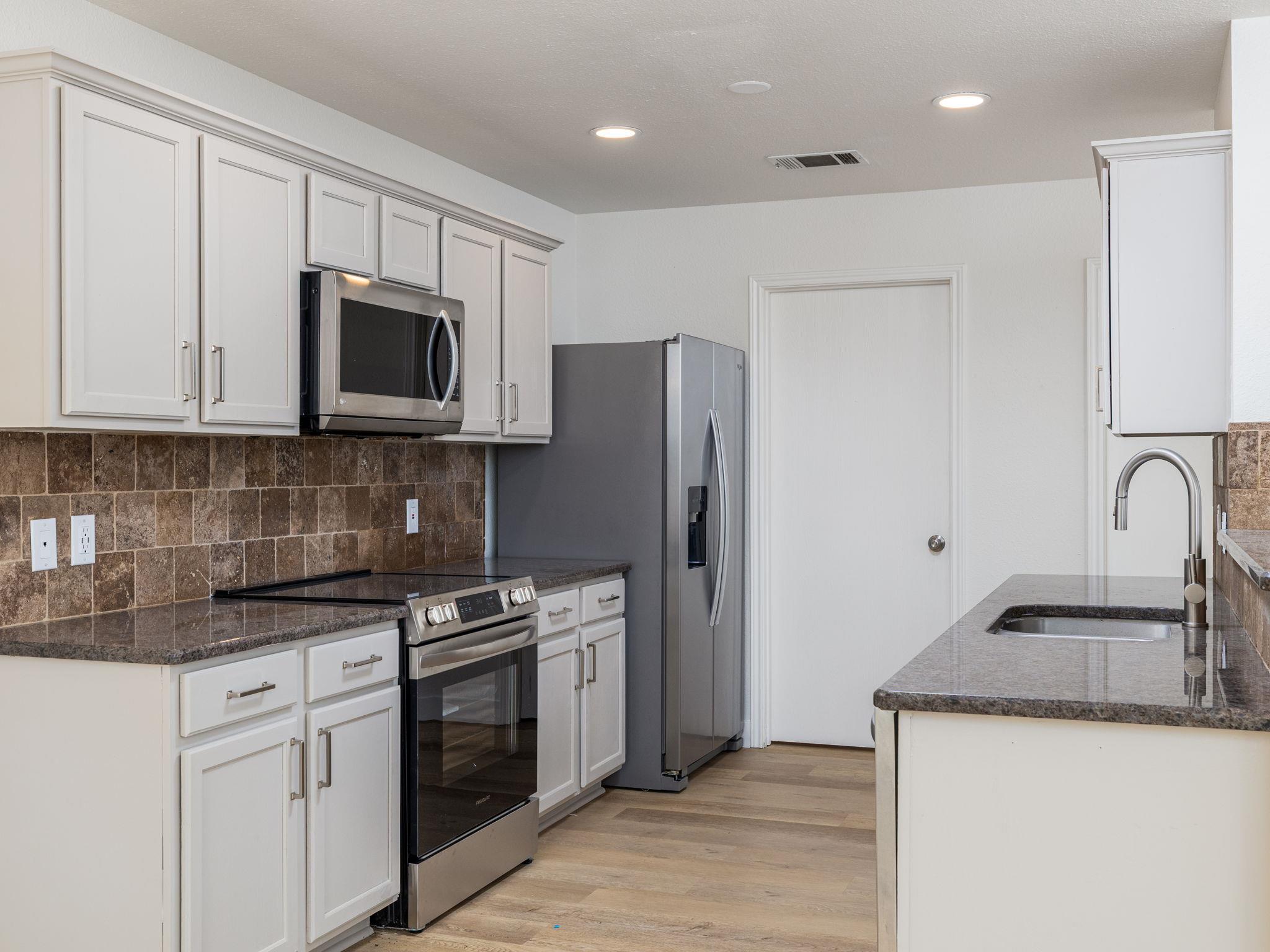 Georgetown, Texas 78626, United States, 4 Bedrooms Bedrooms, ,3 BathroomsBathrooms,Residential,Active,197376