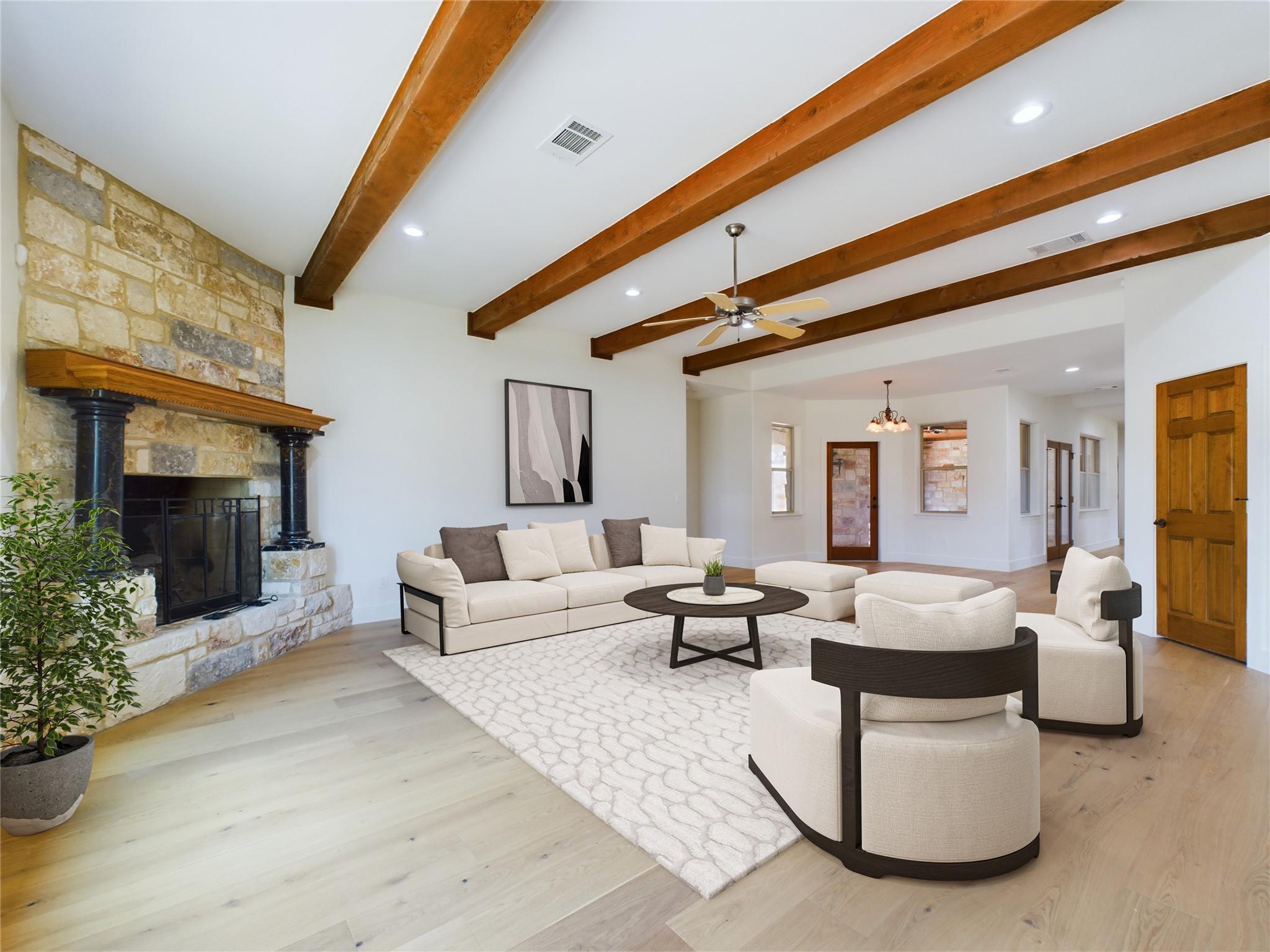 126 Island Oaks LN