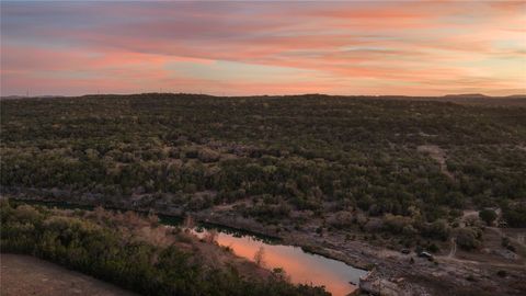 892 Baird Ranch RD Johnson City TX 78636