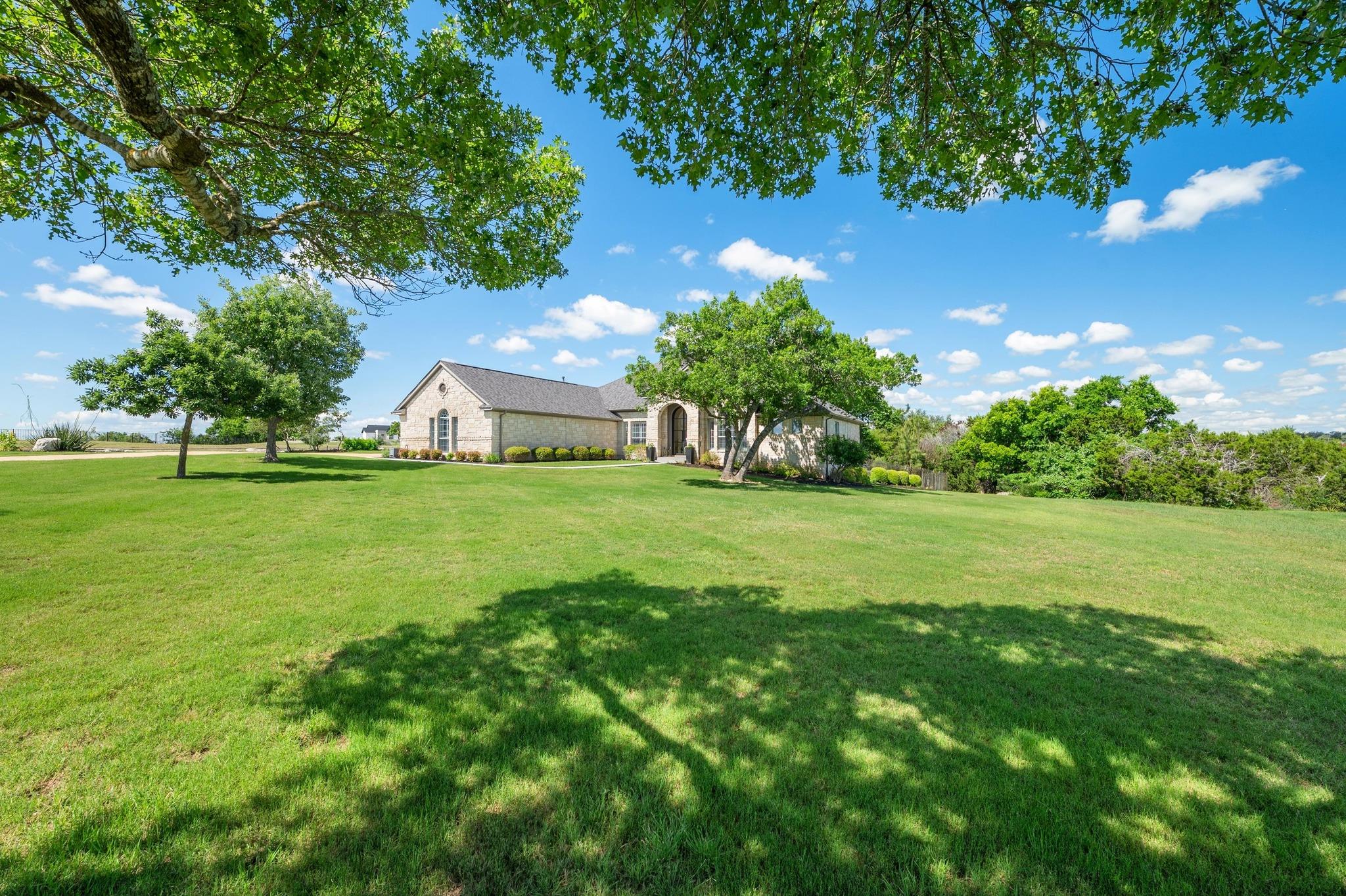 1701 Mira Vista