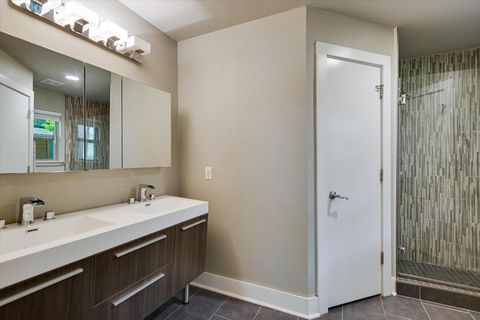 Tiny photo for 1206 Eleanor ST, Austin, TX 78721 (MLS # 3211592)