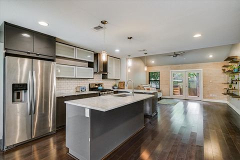 Tiny photo for 1206 Eleanor ST, Austin, TX 78721 (MLS # 3211592)