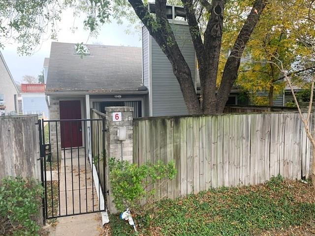 Photo 1 of 20 — 1010 W Rundberg LN 6, Austin, TX 78758