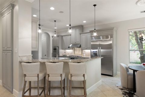 Tiny photo for 110 Golden Bear DR, Austin, TX 78738 (MLS # 8095217)