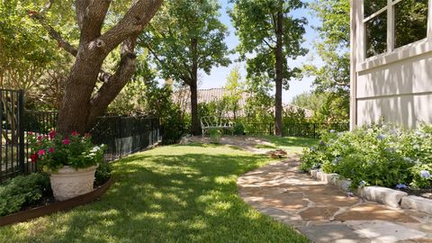 Tiny photo for 110 Golden Bear DR, Austin, TX 78738 (MLS # 8095217)