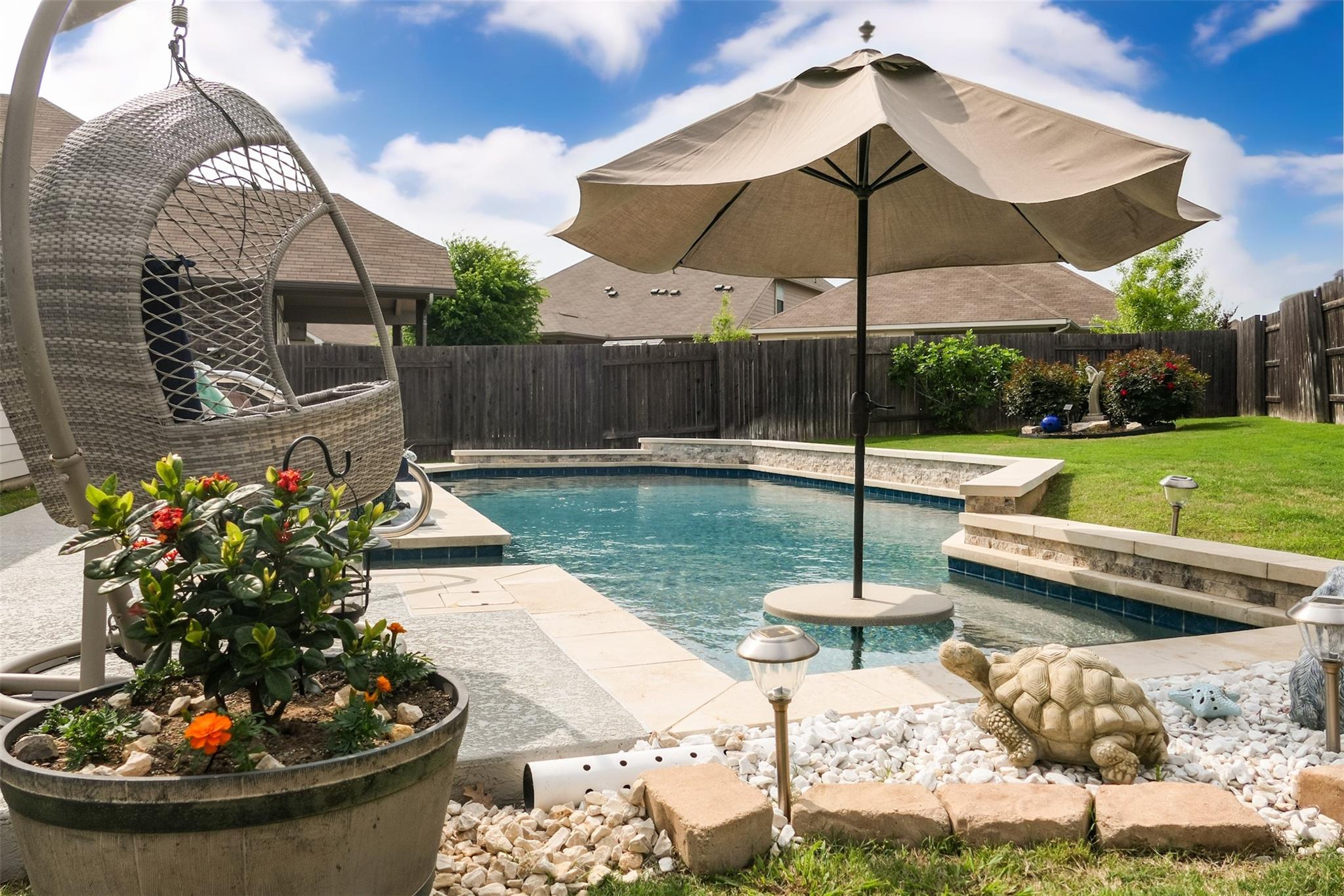 140 Coral Berry DR