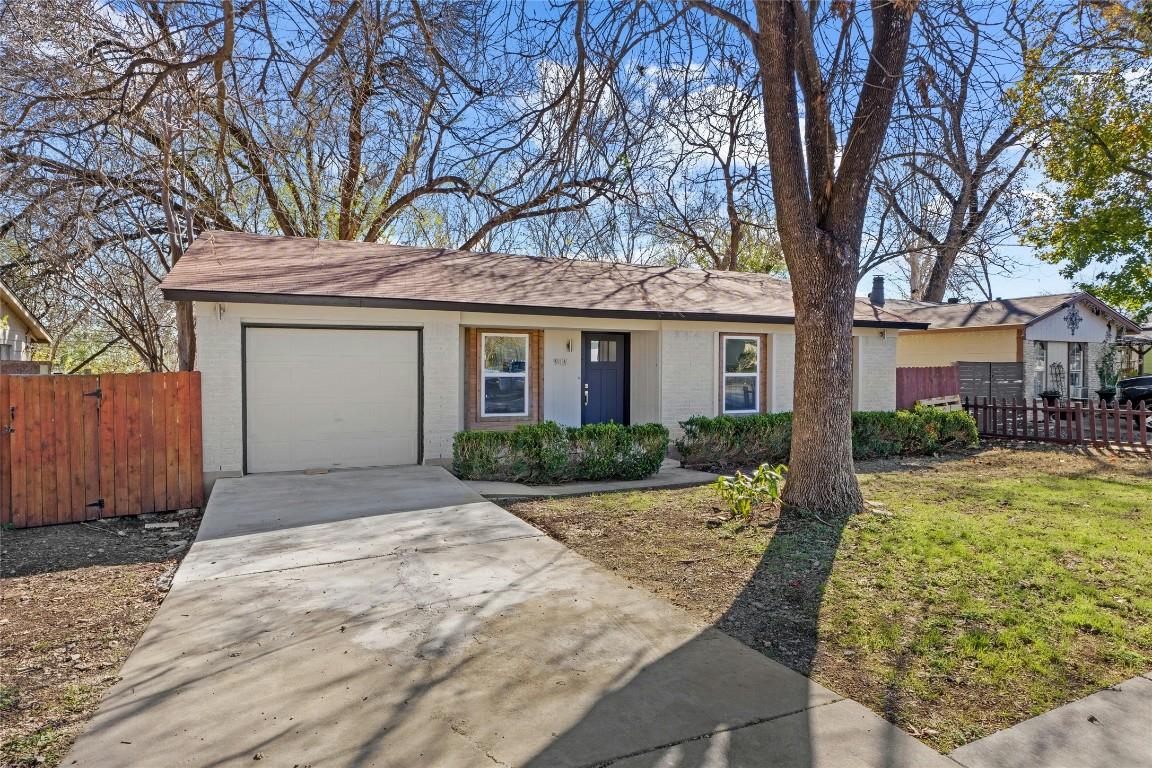 9417 N Creek DR