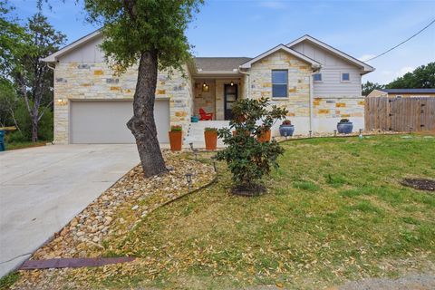 Photo of 511 Taylor DR, Horseshoe Bay, TX 78657 (MLS # 6159224)