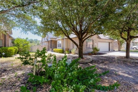 Photo of 19421 Brent Knoll DR, Pflugerville, TX 78660 (MLS # 1056577)