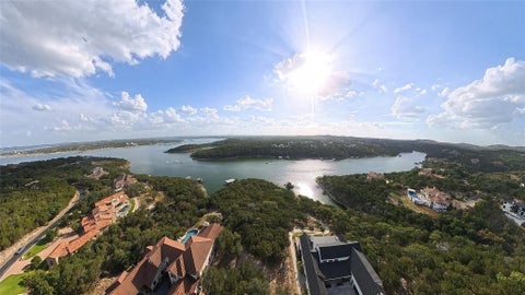 18001 Breakwater DR Jonestown TX 78645