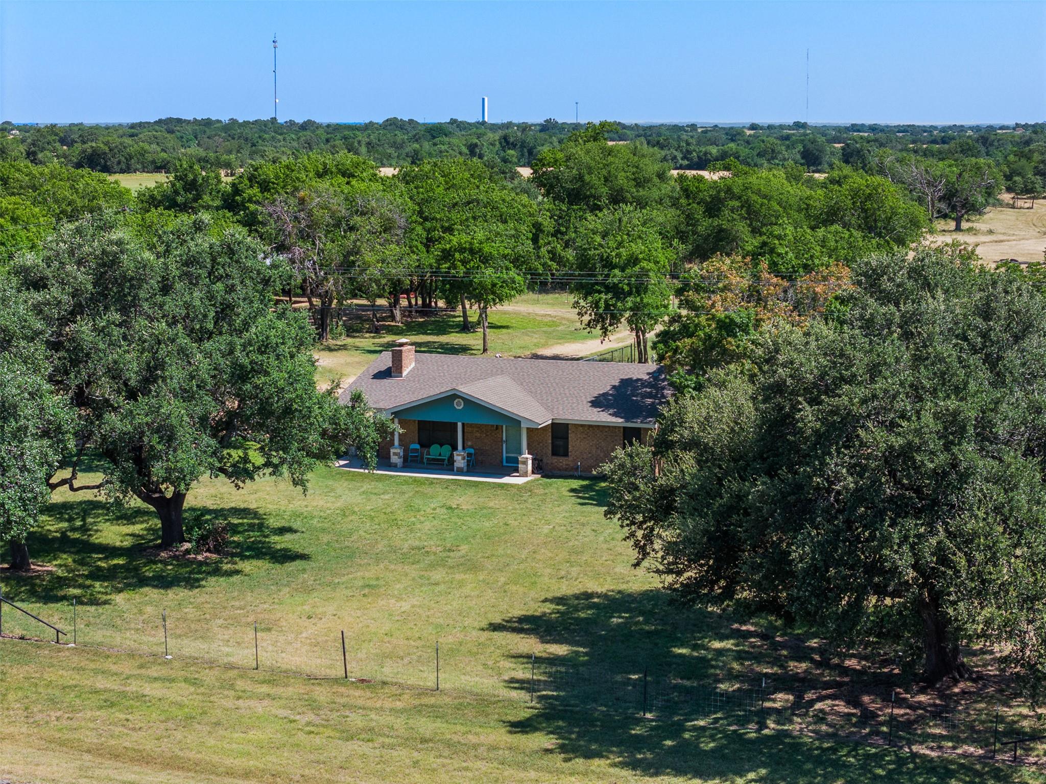 2185 FM 184