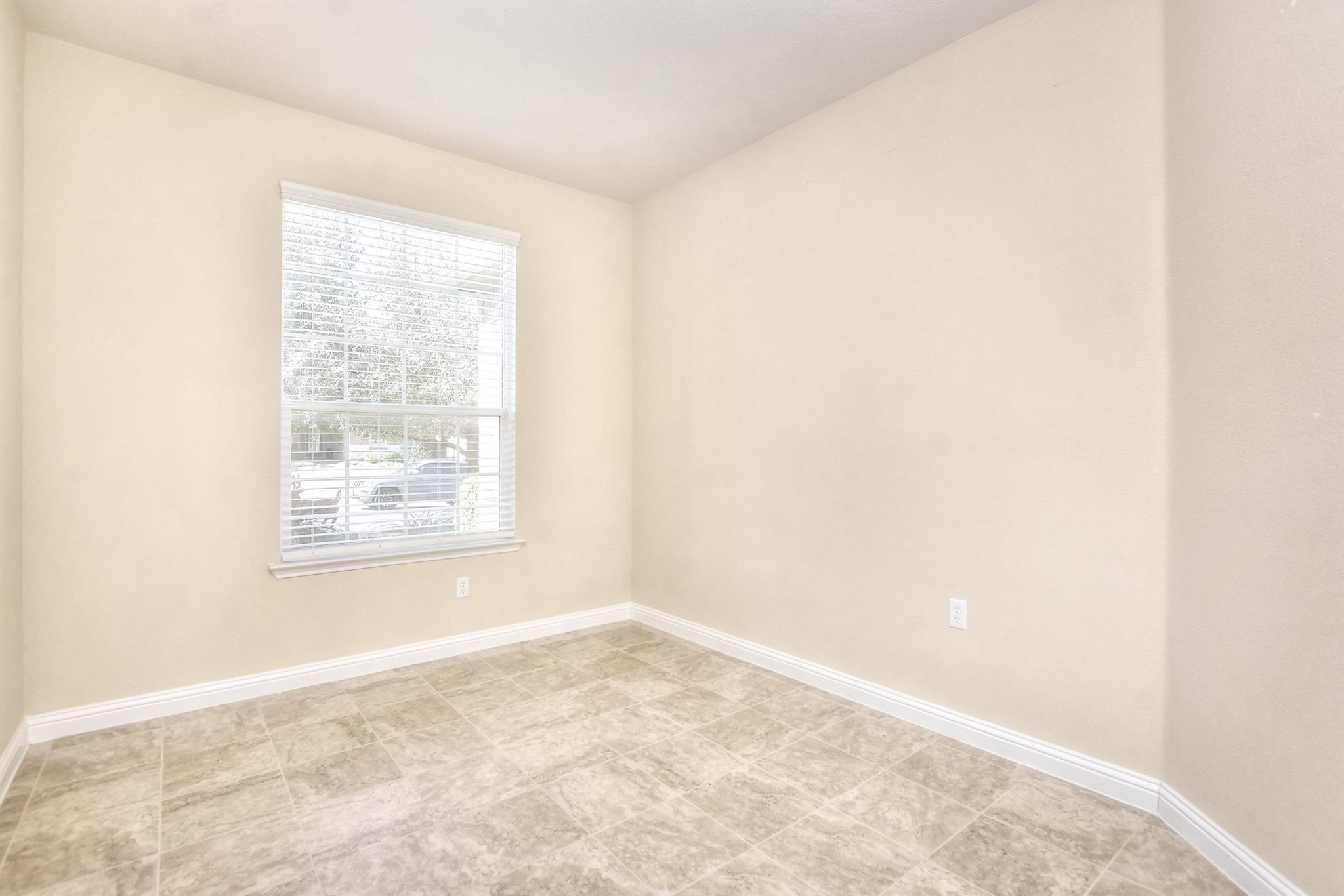 107 Davis Mountain CIR