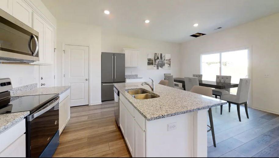 409 Cliff DR