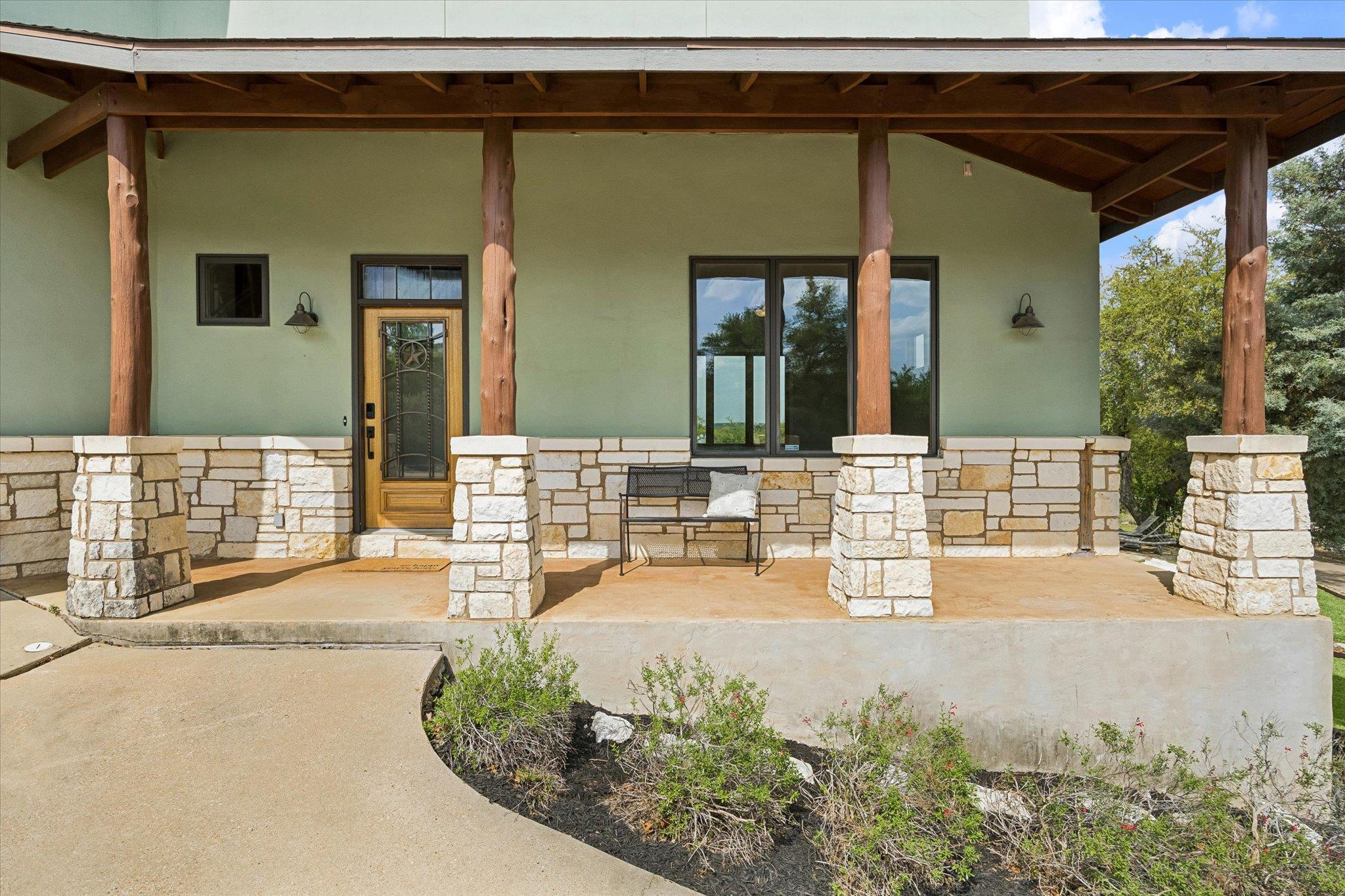 4004 Cloudy Ridge RD