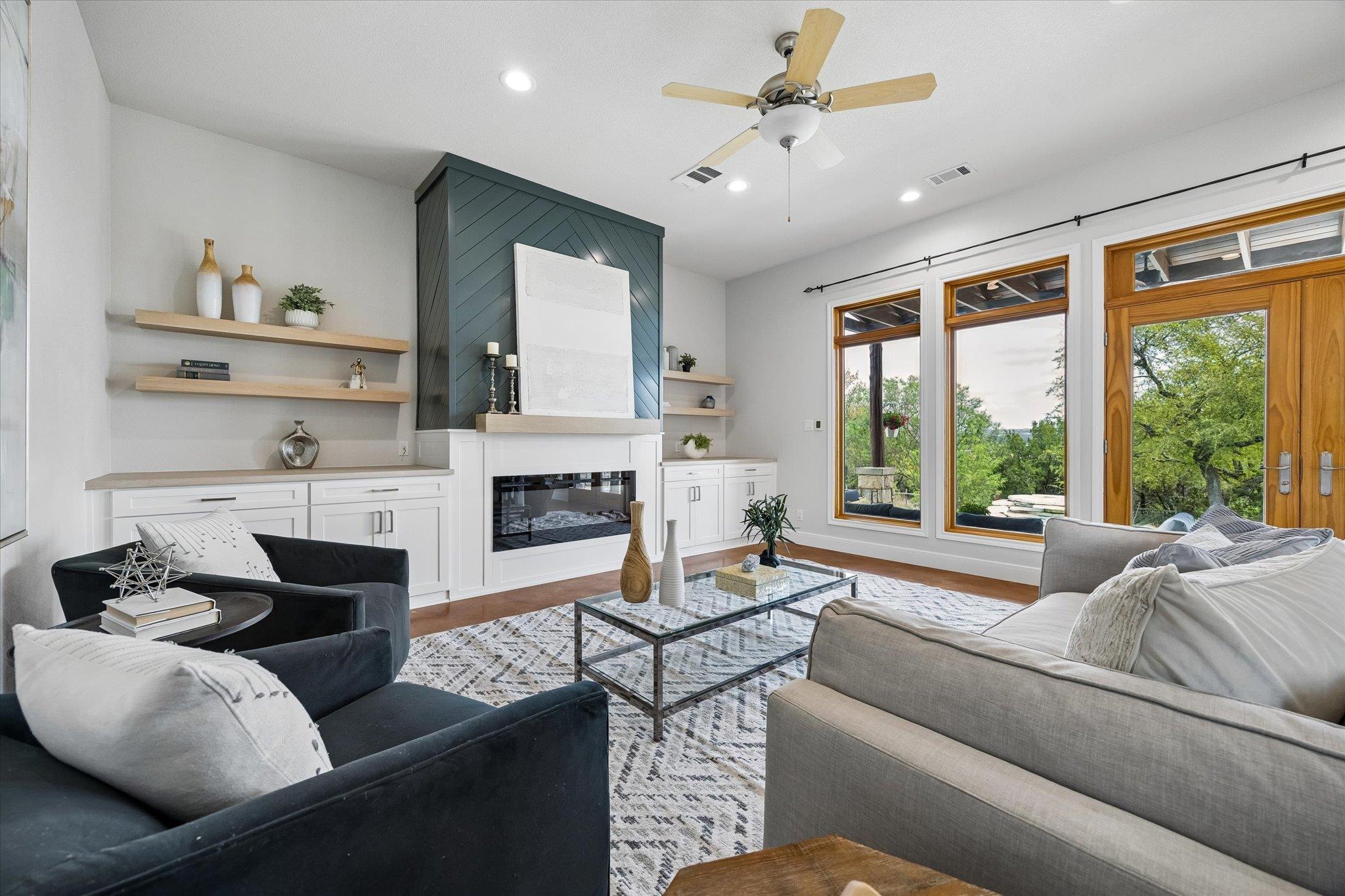 4004 Cloudy Ridge RD