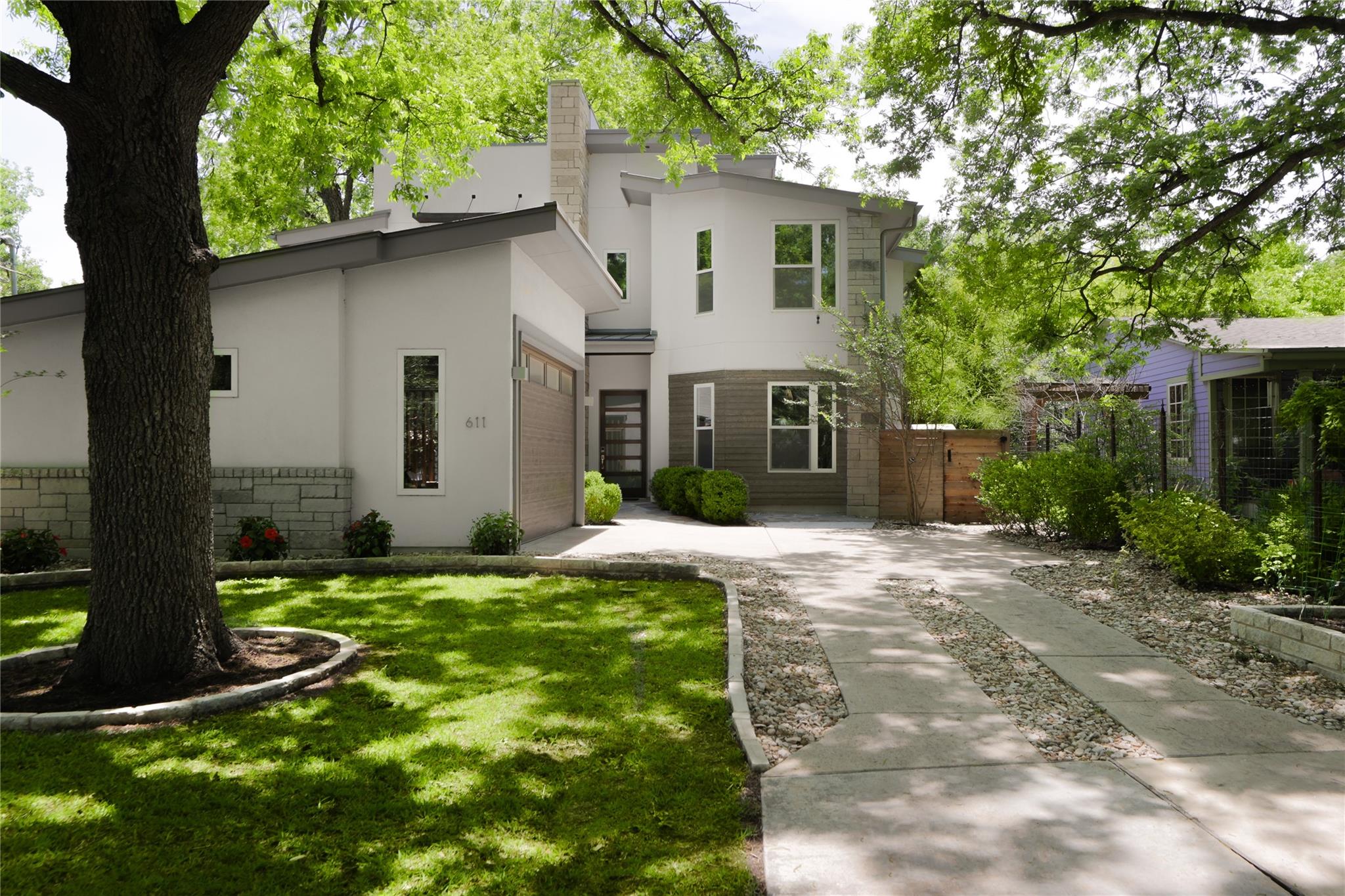 611 Fletcher ST