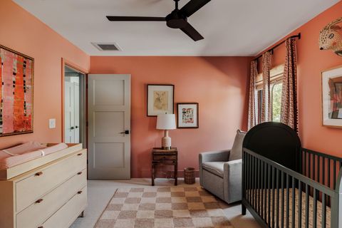 Tiny photo for 5008 Avenue H Ave, Austin, TX 78751 (MLS # 1022509)